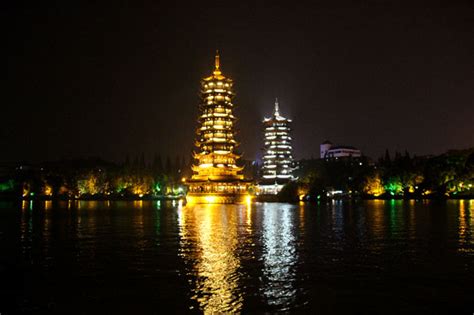 La Pagoda del Sole Nascente, Un Gioiello Storico di Splendore Impareggiabile!