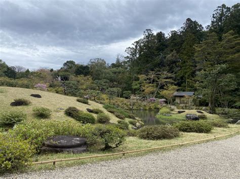 Neiraku Art Museum: Un tesoro nascosto di arte giapponese e paesaggi mozzafiato!